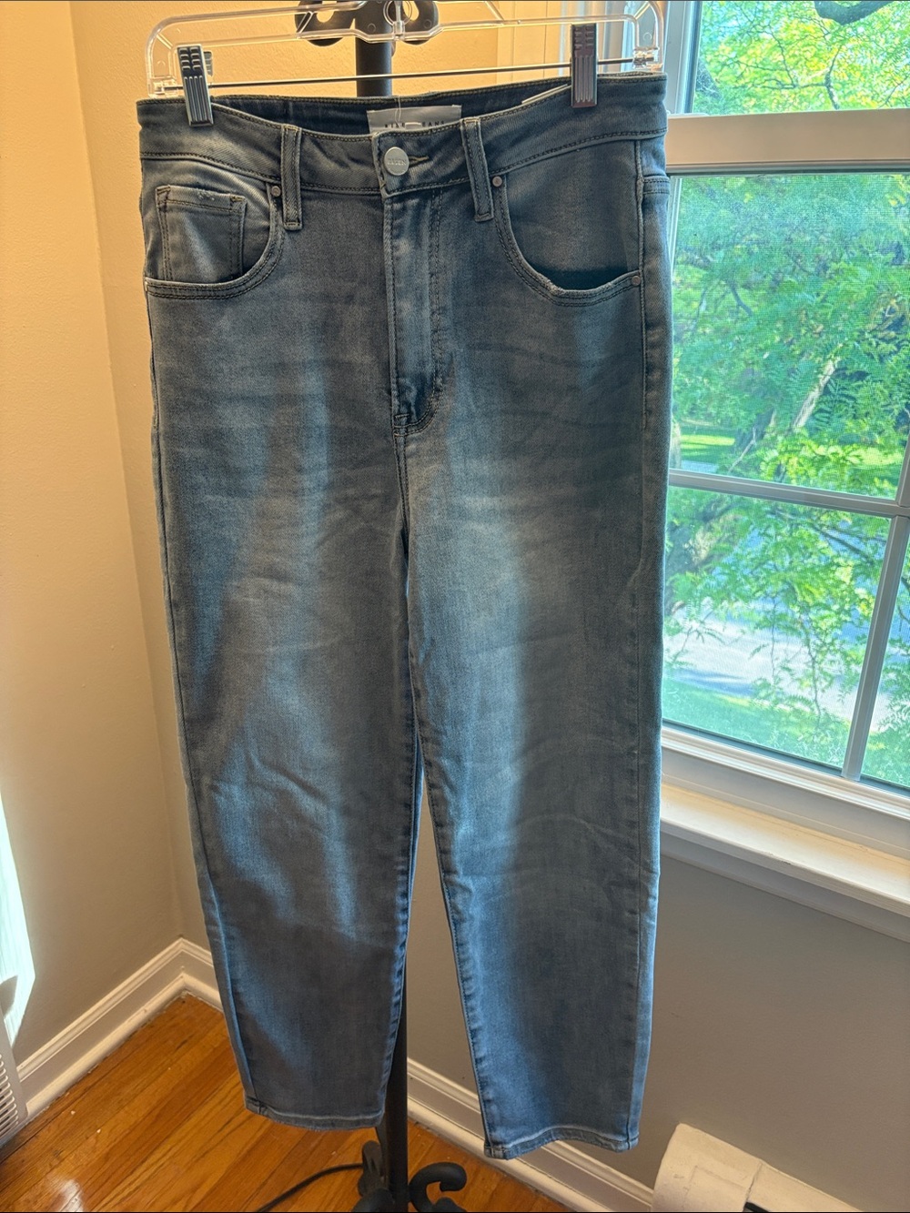 Risen High-Waist Light Wash Jeans